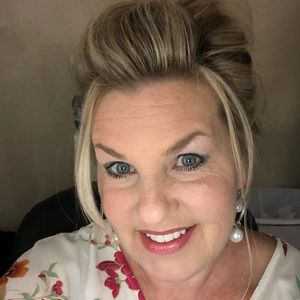 Meet your Posher, Paula